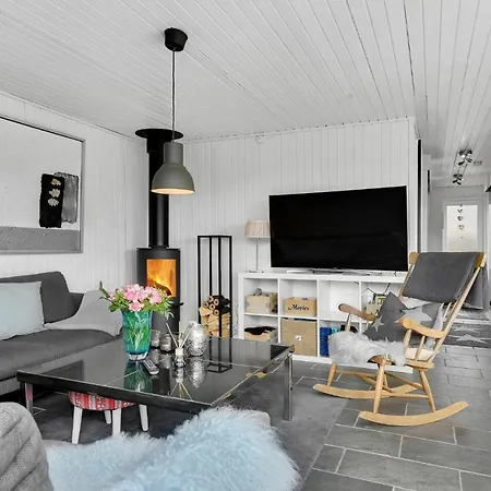 3 Bedroom Beautiful In Sydals * Nedre Lysabild