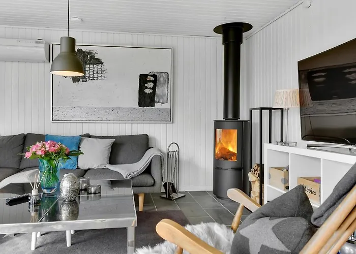 3 Bedroom Beautiful In Sydals