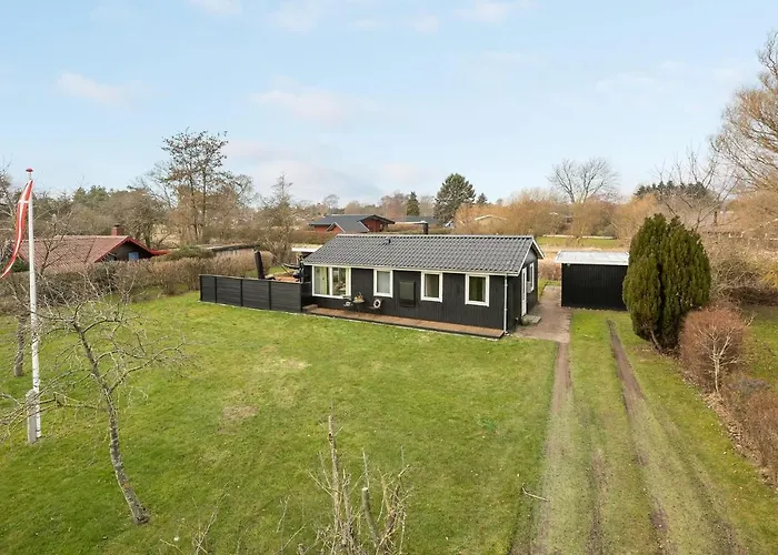 3 Bedroom Beautiful In Sydals *