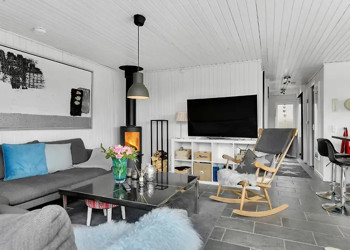 3 Bedroom Beautiful In Sydals * Nedre Lysabild